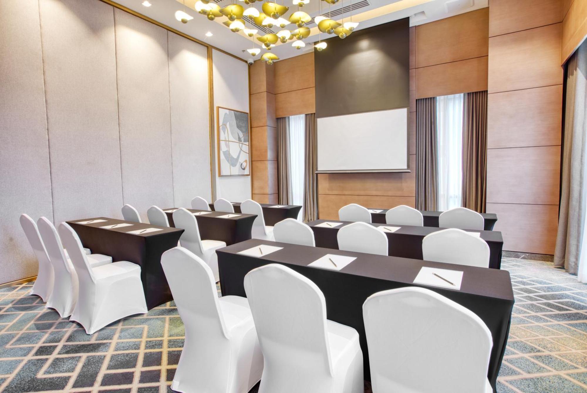Belmont Hotel Mactan Đảo Mactan Ngoại thất bức ảnh